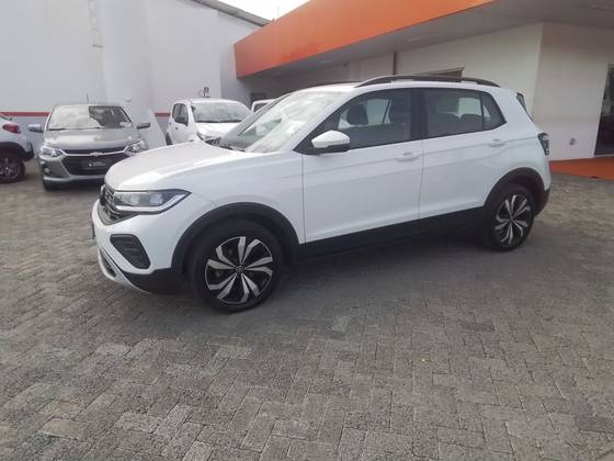 VOLKSWAGEN T-CROSS 1.0 200 TSI TOTAL FLEX AUTOMÁTICO VOLKSWAGEN T-CROSS 1.0 200 TSI TOTAL FLEX AUTOMÁTICO